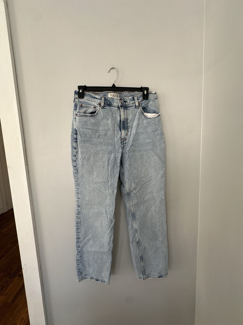 Abercombie & Fitch The Ankle Straight Ultra High Rise Women's Blue Jeans Size 32